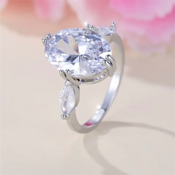 NWT Statement Ring 14K White Gold Plated Oval Cut Solitaire Cubic Zirconia Sz. 8 - Picture 2 of 11